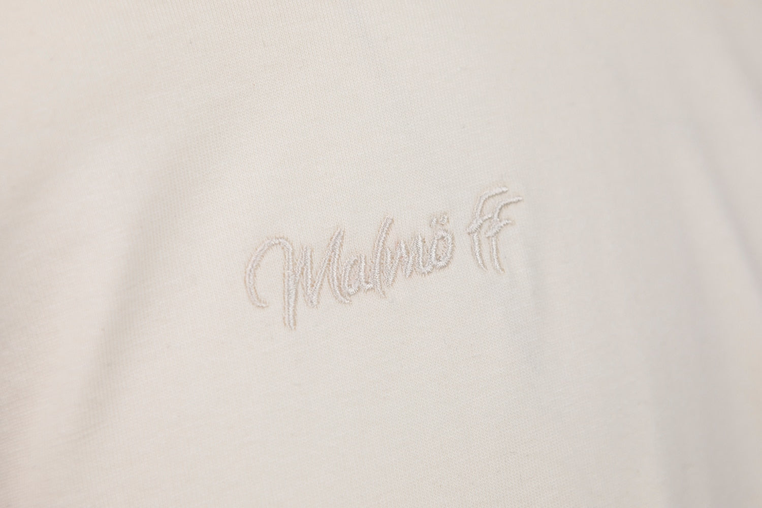 Puma ESS ELEVATED Tee No dye
